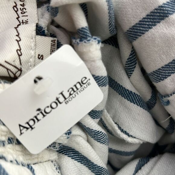 NWT Vintage Havana Pinstripe Jumpsuit with Open Back Size Small - Picture 7 of 13